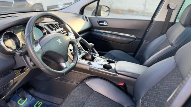 Peugeot 3008 фото 14