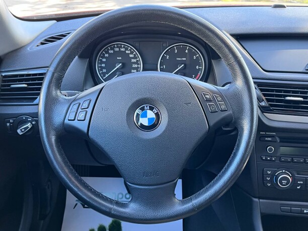 BMW X1 фото 13