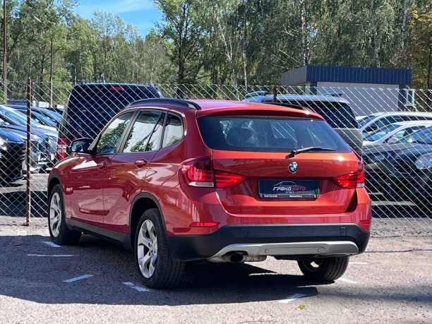 BMW X1 фото 3