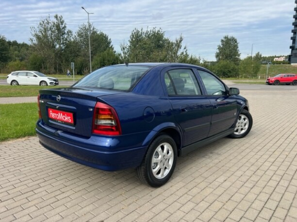 Opel Astra фото 5